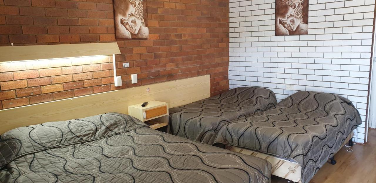 Glen Innes Lodge Motel Экстерьер фото