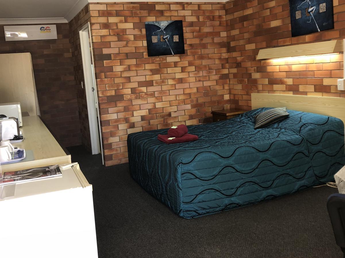 Glen Innes Lodge Motel Экстерьер фото