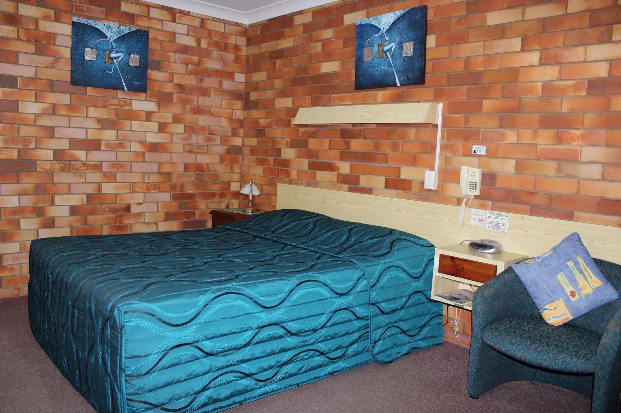 Glen Innes Lodge Motel Экстерьер фото